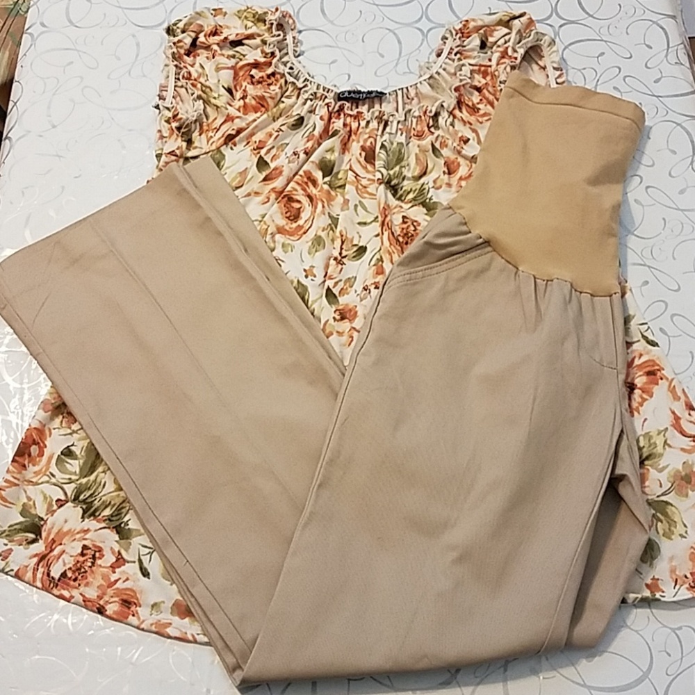 NWOT! Never worn khaki maternity pants.